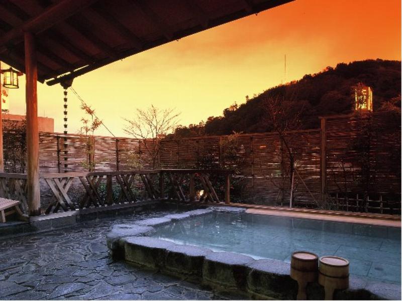 Ryokan Tachibana Atami  Esterno foto
